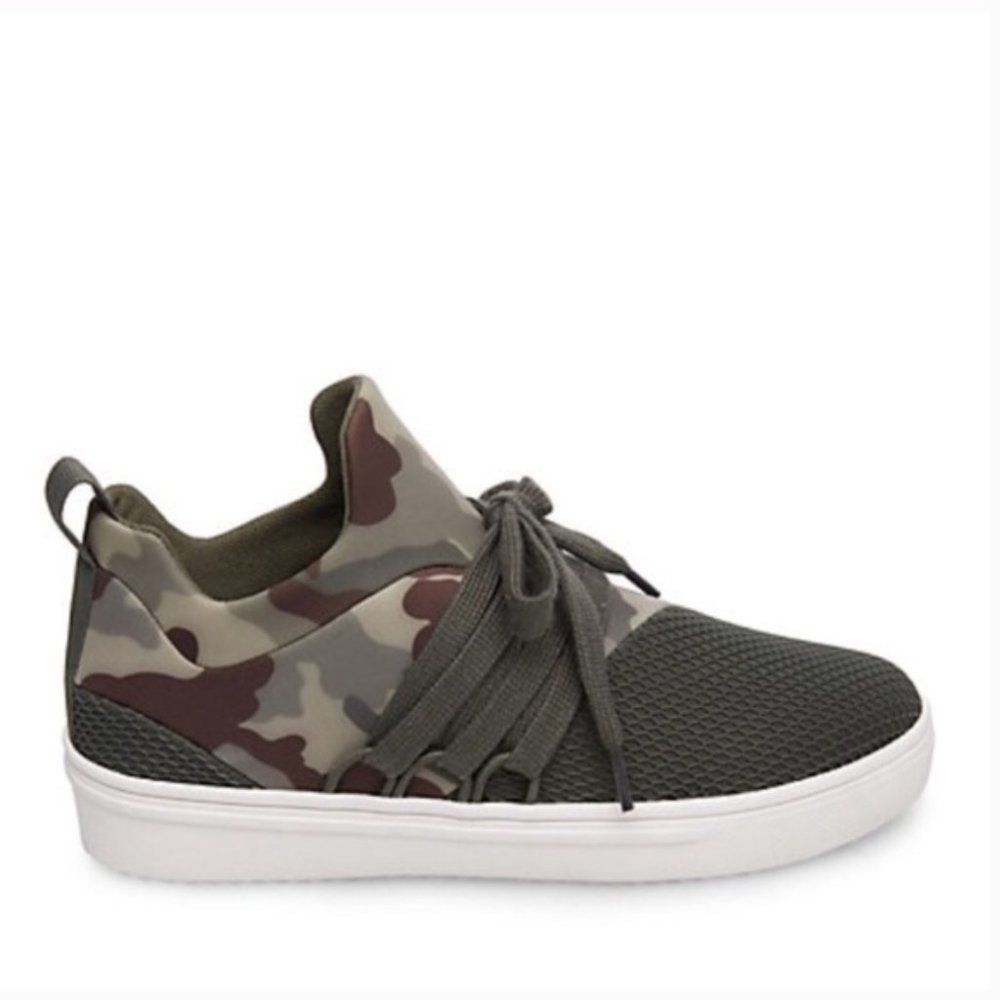 Steve Madden Lancer Camo Print Sneakers (9 1/2 )